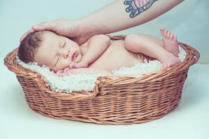 スワドルの使い方は赤ちゃんにどんなメリットがあるの？