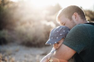 夜泣きの断乳に最適なタイミングはいつ？