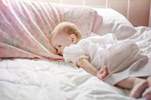 夜泣き対策に赤ちゃん枕は必要性があるの？