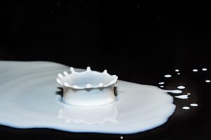 夜泣きの赤ちゃんに適したミルクの量はどれくらい？