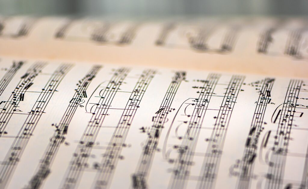 夜泣き対策に効果的な寝る前の音楽は？